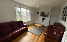 Cosy Home Near Nec, Bhx Bullring & Solihull